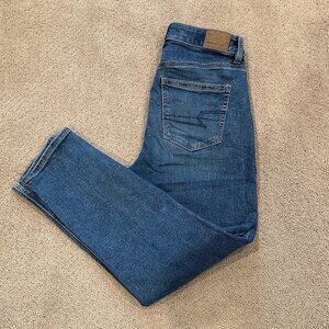 American Eagle Jeans High-Waisted Size 4 Short